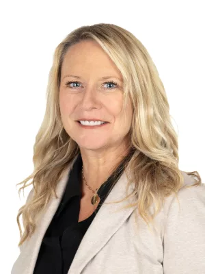 Lisa Teunissen Smiling professionally